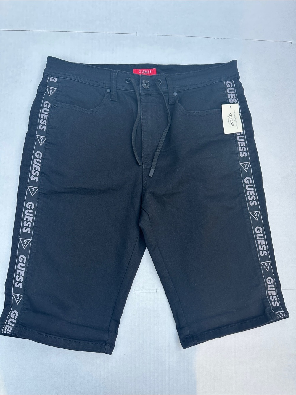 New GUESS Black Men’s Logo-Trim Jean Shorts SZ 36
